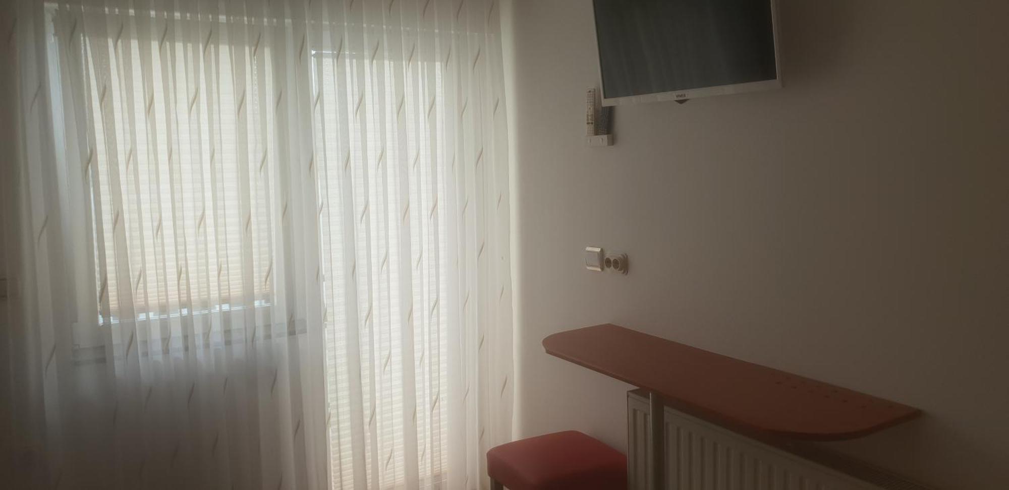 Apartments Mise Ogulin Esterno foto