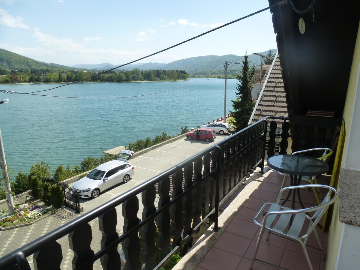 Apartments Mise Ogulin Esterno foto