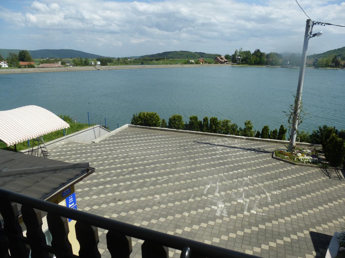 Apartments Mise Ogulin Esterno foto