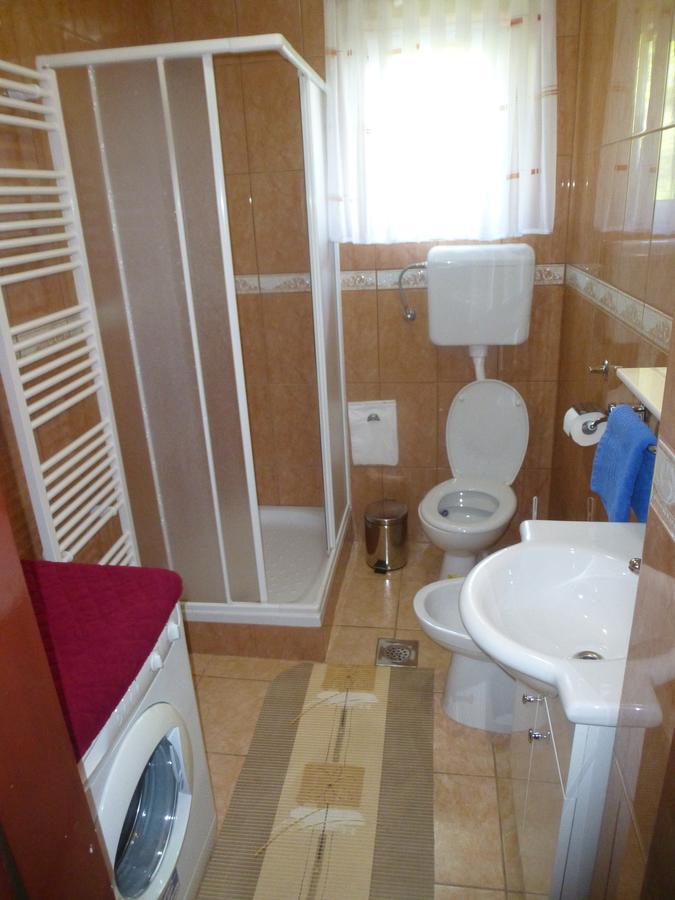 Apartments Mise Ogulin Esterno foto